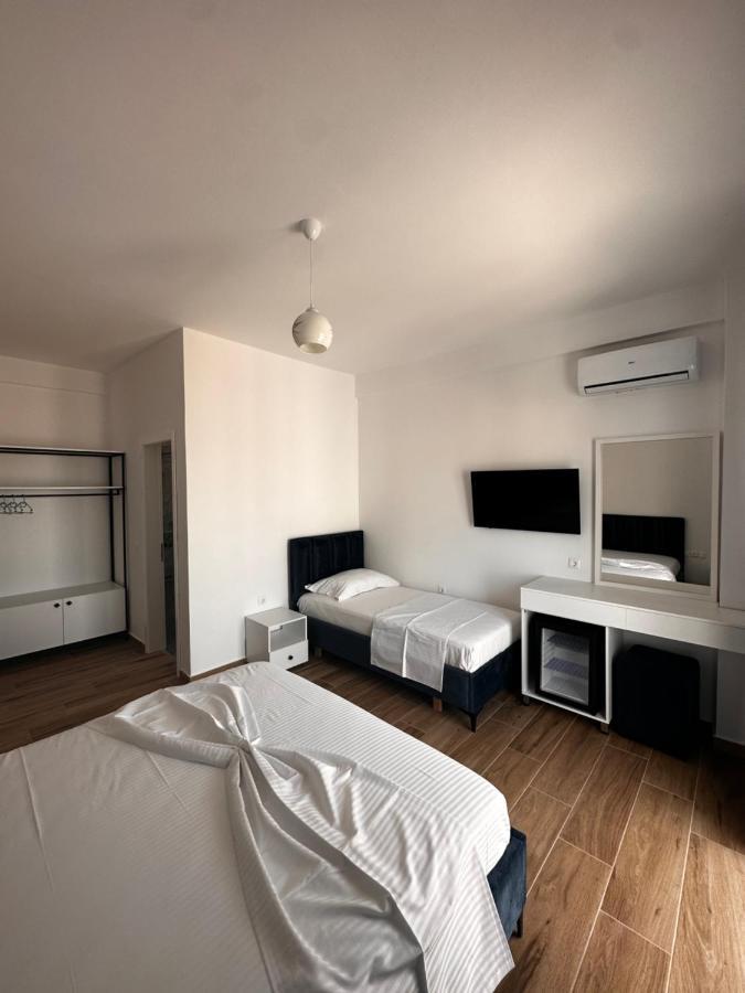 Hotel Belle Vue Ksamil Eksteriør bilde