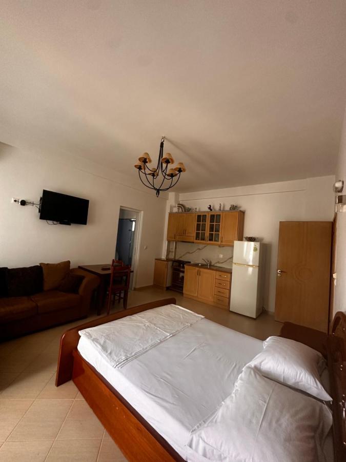 Hotel Belle Vue Ksamil Eksteriør bilde