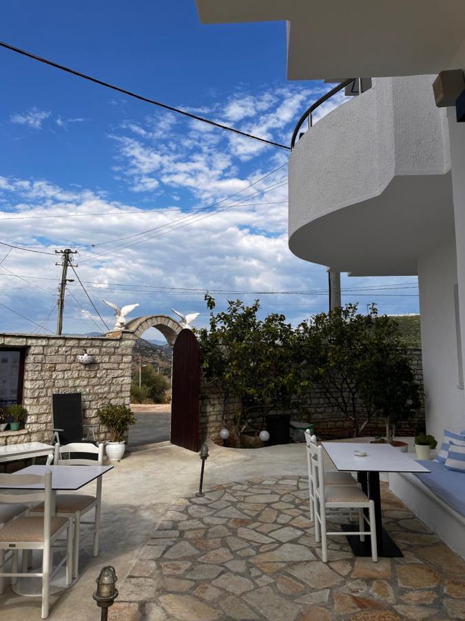 Hotel Belle Vue Ksamil Eksteriør bilde